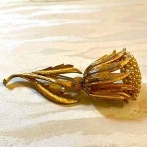 BSK Dandelion Brooch